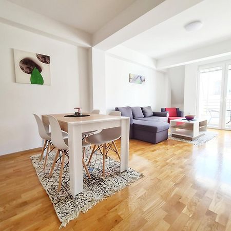 Smart Apartments Szkopje Kültér fotó