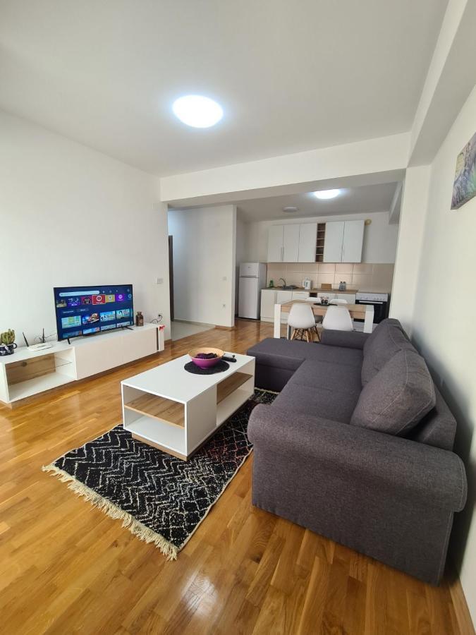 Smart Apartments Szkopje Kültér fotó
