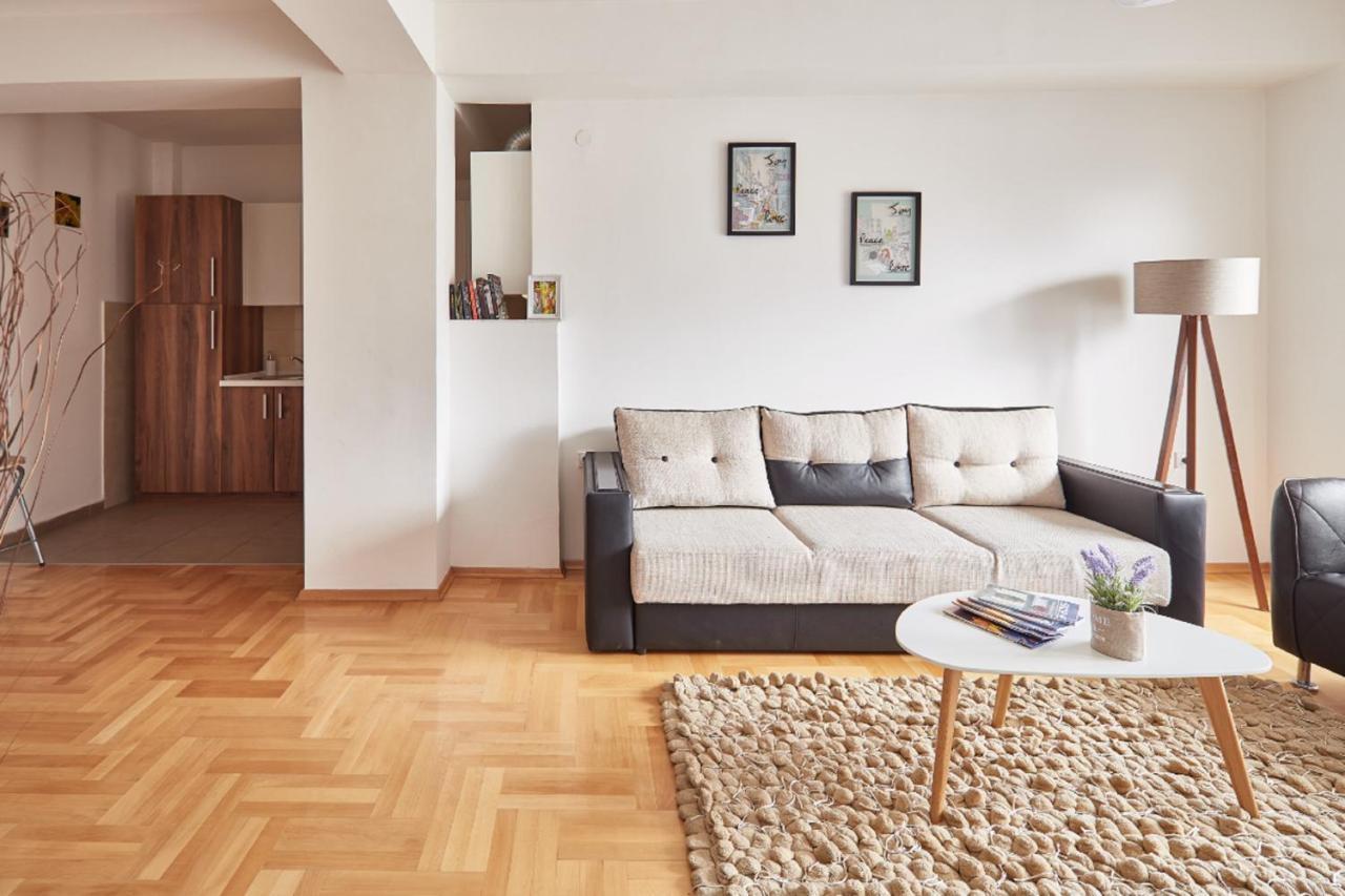 Smart Apartments Szkopje Kültér fotó